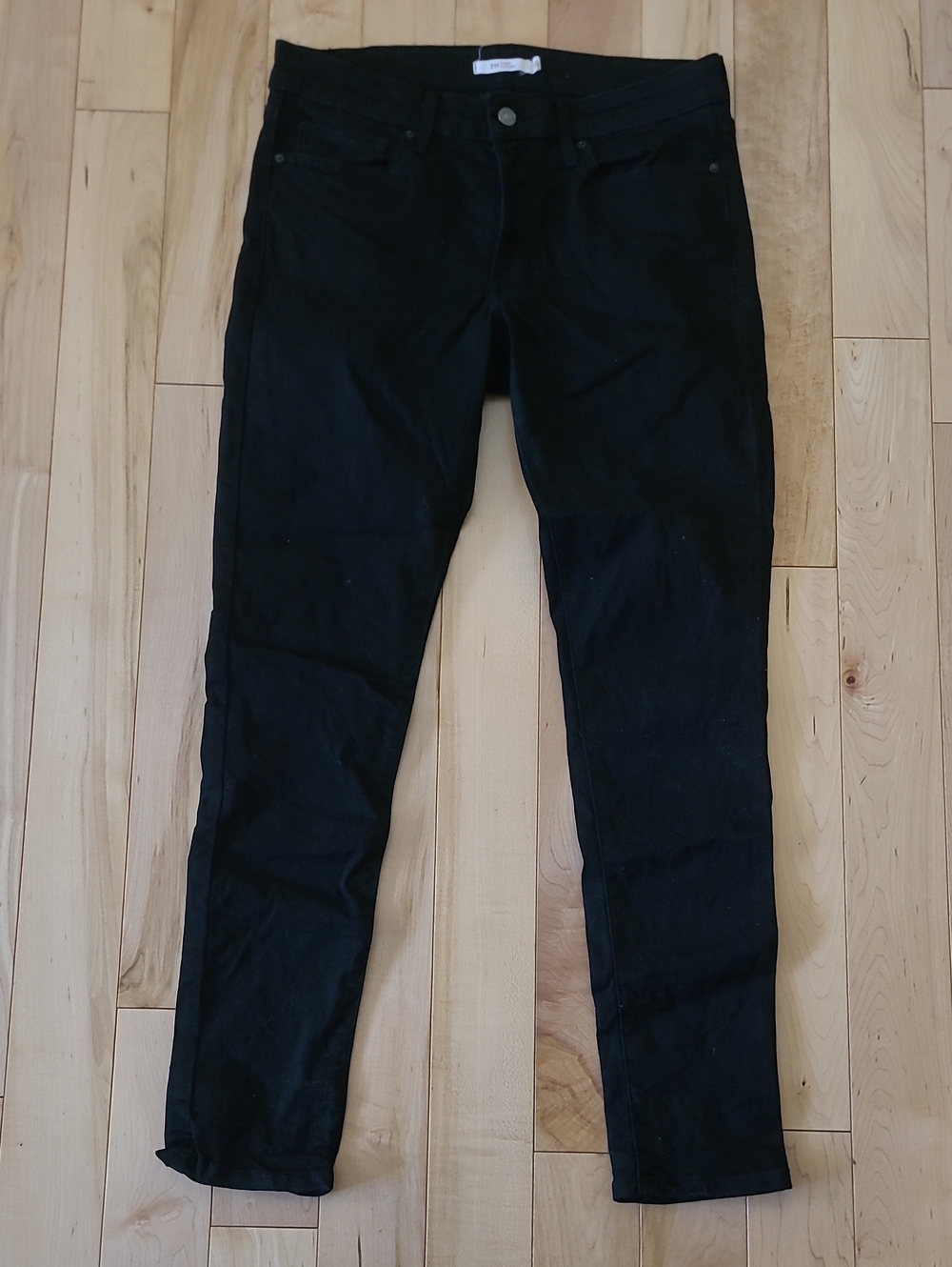 Levi's 711 Women's Size 30 Black Skinny Jeans